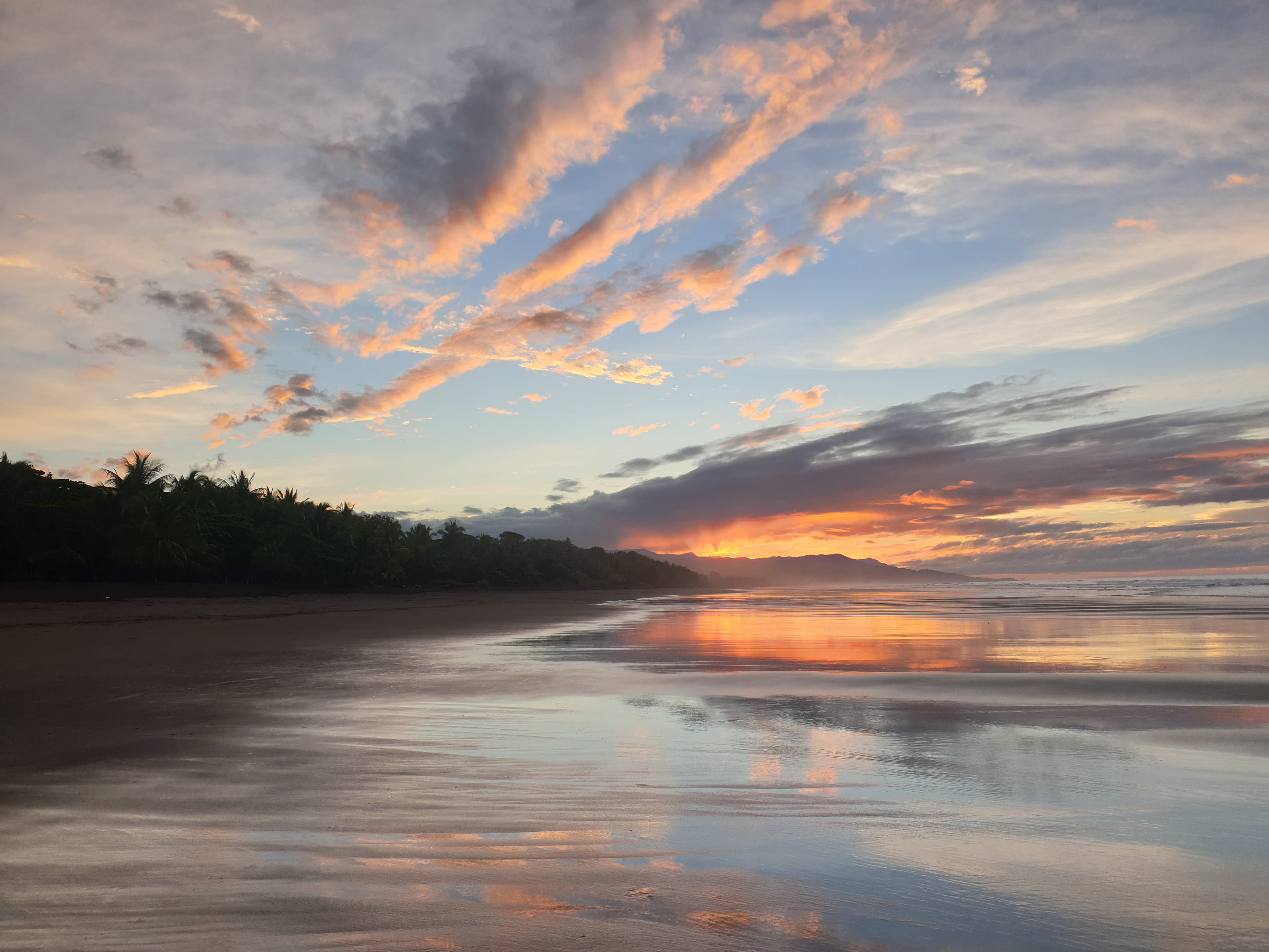 Pacific coast eco-lodge example, Nicoya region